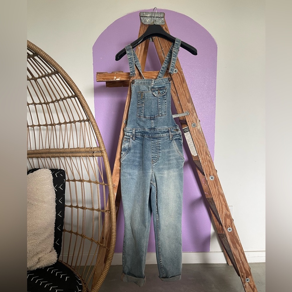 Free people washed denim overall nwot size 28